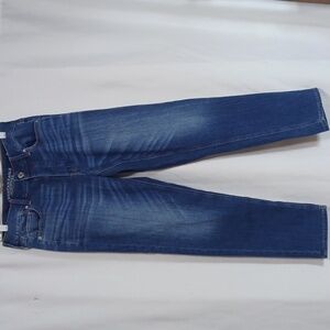 AMERICAN EAGLE OUTFITTERS JEANS SIZE 8 IN A BEAUTIFUL BLUE FADED 💙